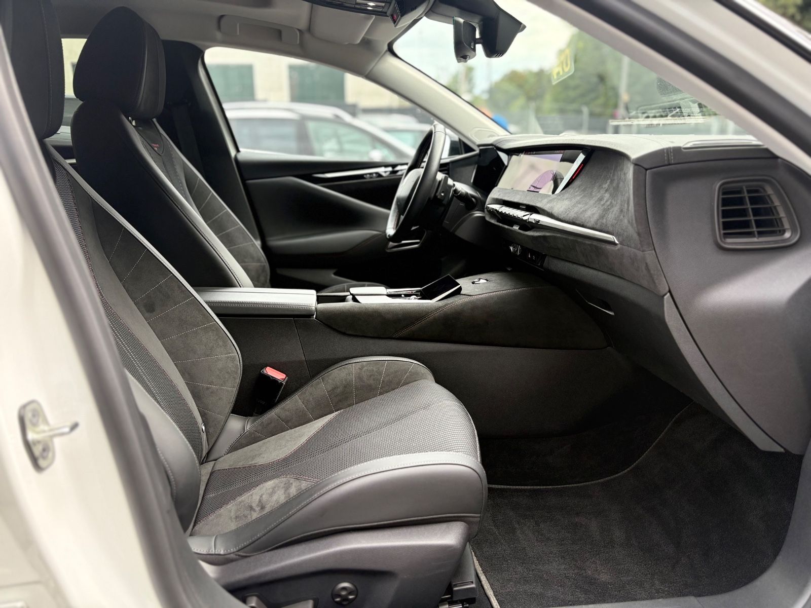 DS Automobiles DS4  PERFORMANCE LINE +ALCANTARA*LED*PANORAMA*