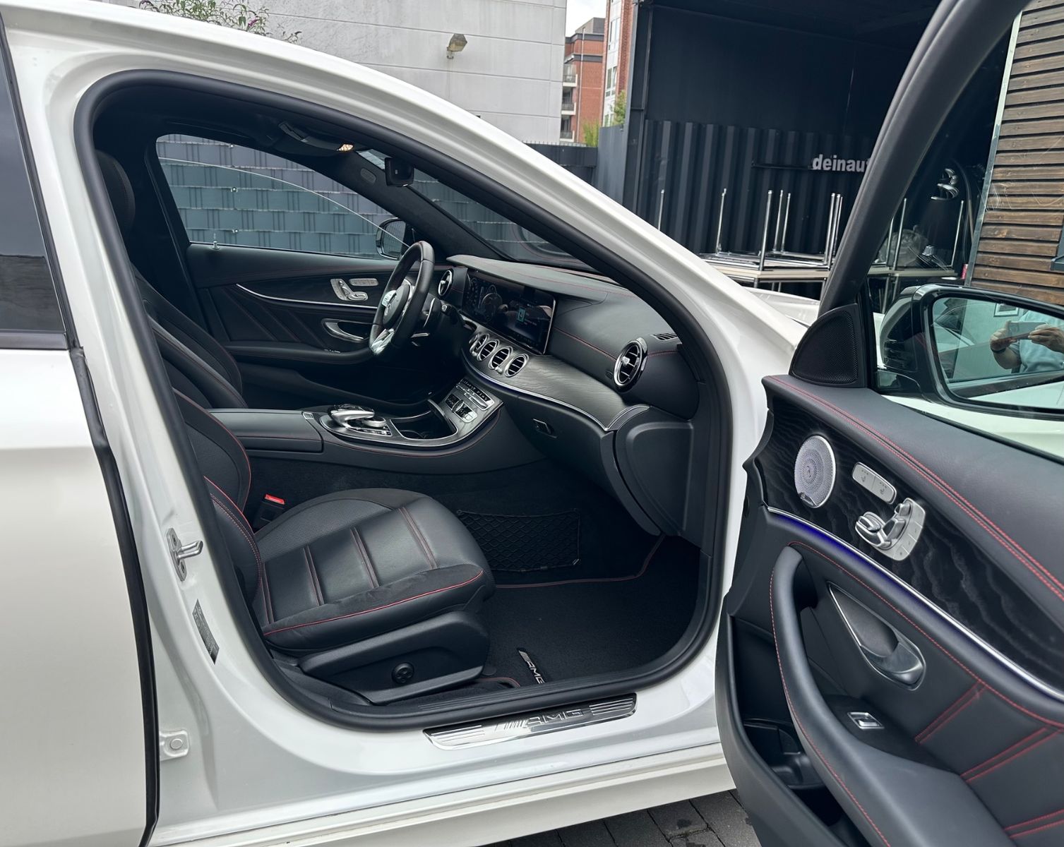 Mercedes-Benz E 53 AMG 4Matic+ - Samsaru's Car Outlet