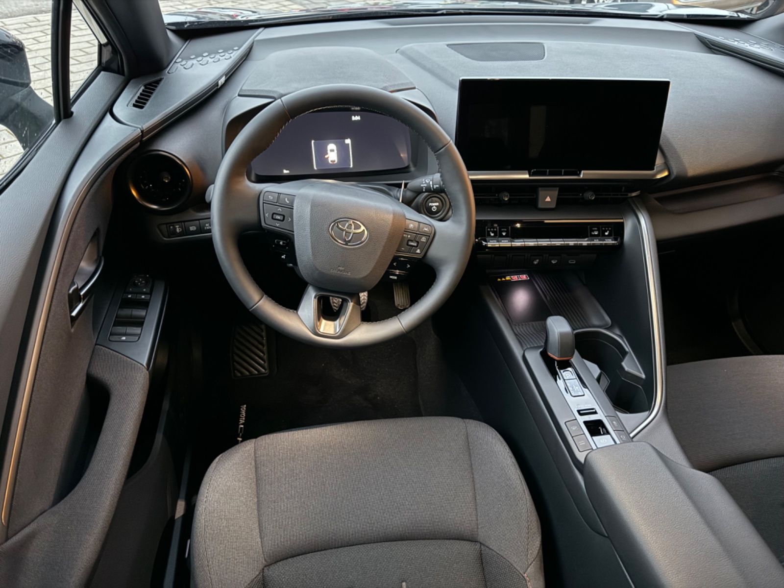 Toyota C-HR Plug In Team Deutschland*15 JAHRE GARANTIE*
