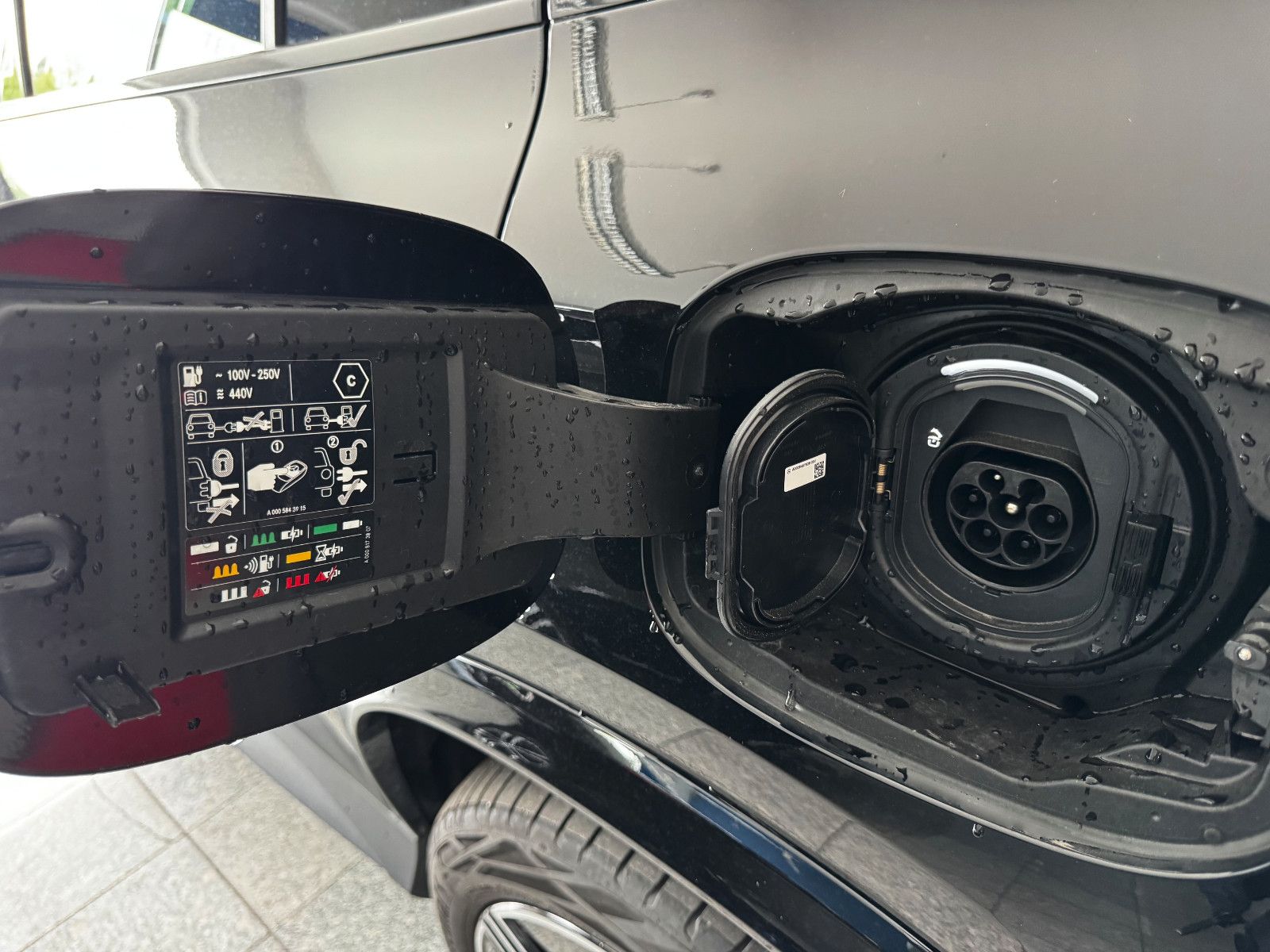 Mercedes-Benz GLC 300 de 4M*AMG P. PLUS*Night*HU*