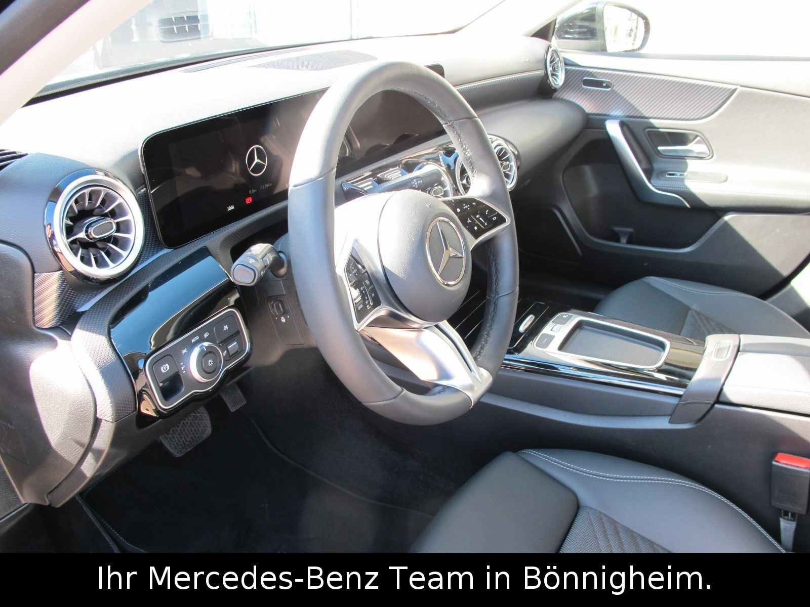 Mercedes-Benz A 180 Advanced Plus - Samsaru's Car Outlet