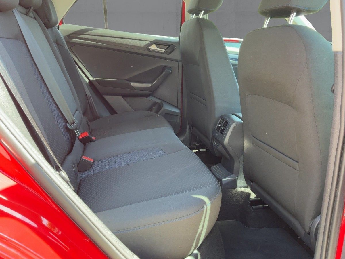 Volkswagen T-Roc 1.5 TSI UNITED - Samsaru's Car Outlet