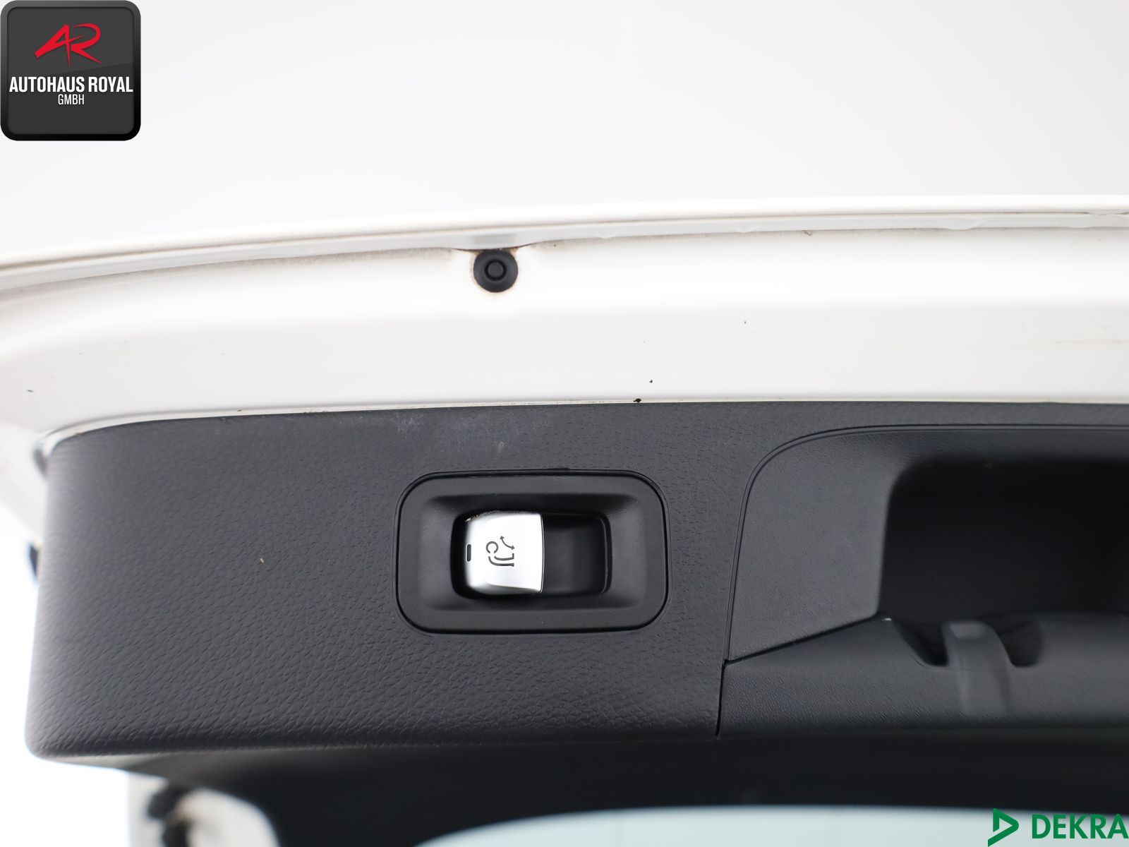 Mercedes-Benz GLC 300 de 4M AMG HUD,KEYLESS,360GRAD,DISTRO,AHK