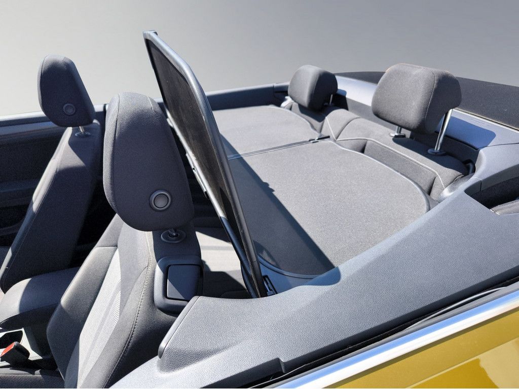 Volkswagen T-Roc Style - Samsaru's Car Outlet
