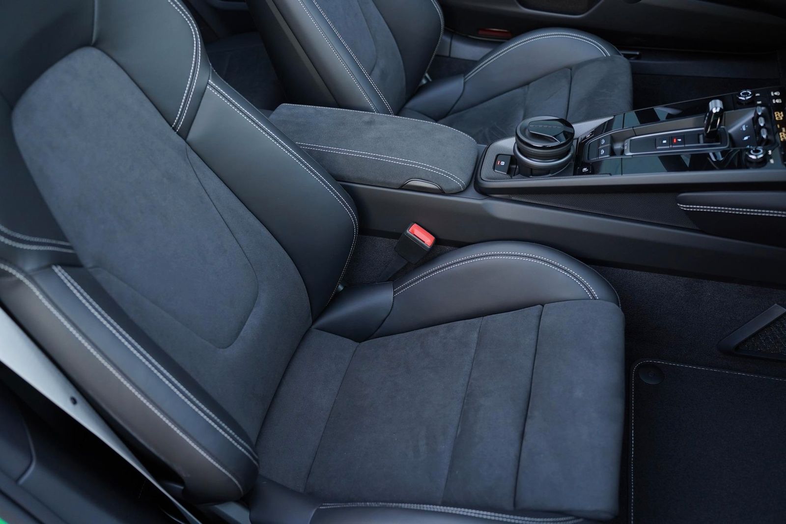 Porsche 992 4 GTS Targa Inno HAL Lift Bose Matrix 360...