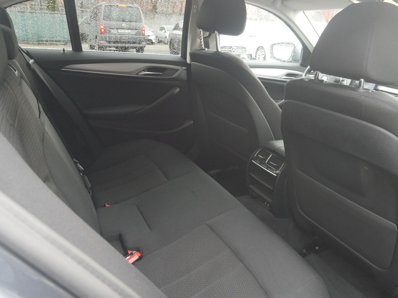 BMW 530 i xDrive Limousine Business Navi Head-up LED