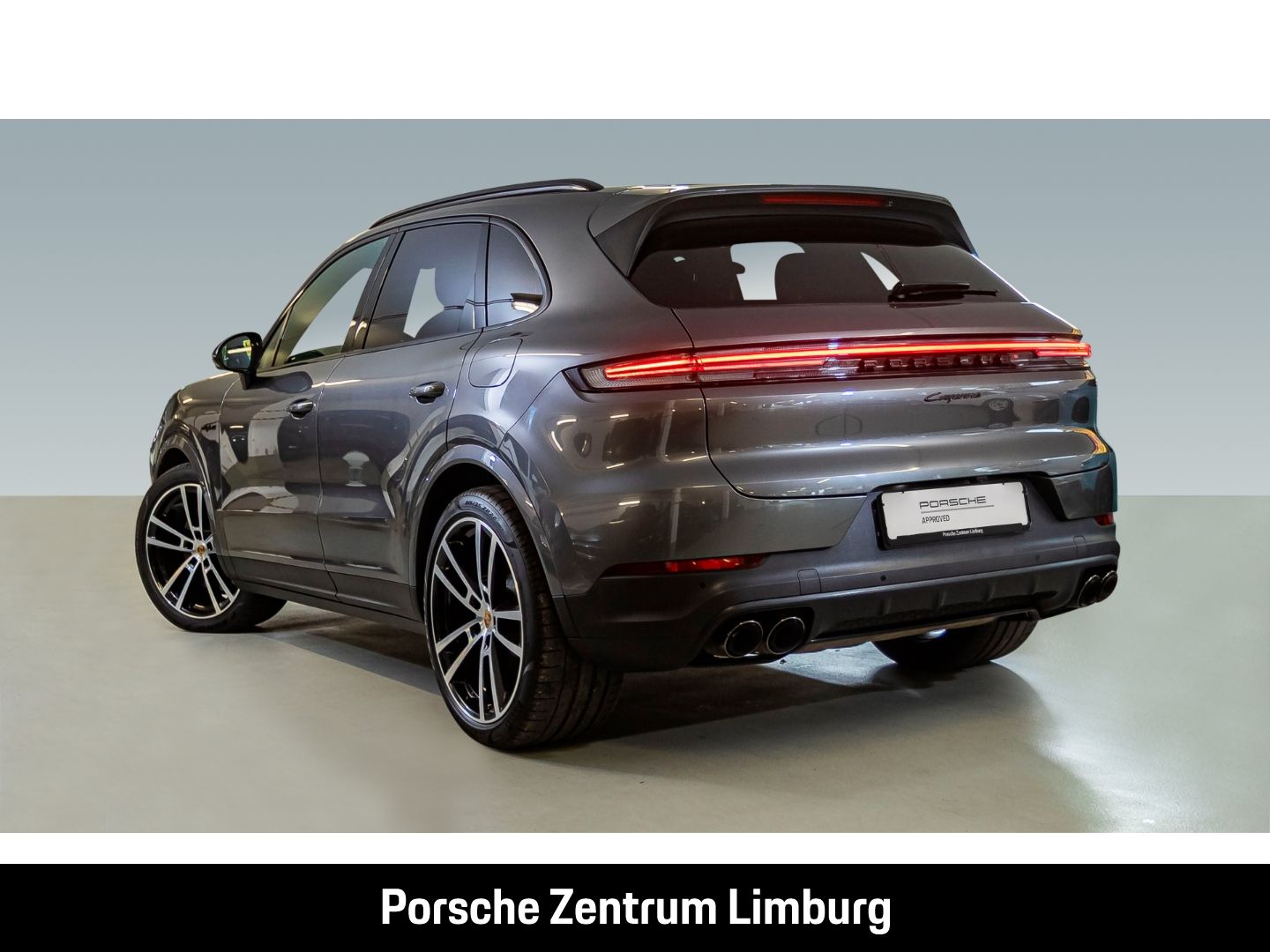 Porsche Cayenne E-Hybrid InnoDrive BOSE Luftfederung LED