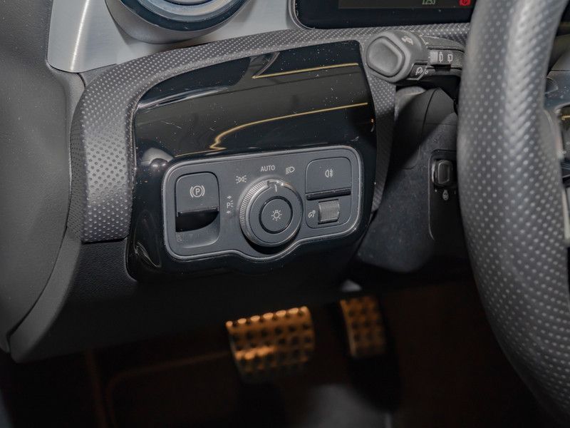 Mercedes-Benz CLA 250 4M AMG-Sport - Samsaru's Car Outlet