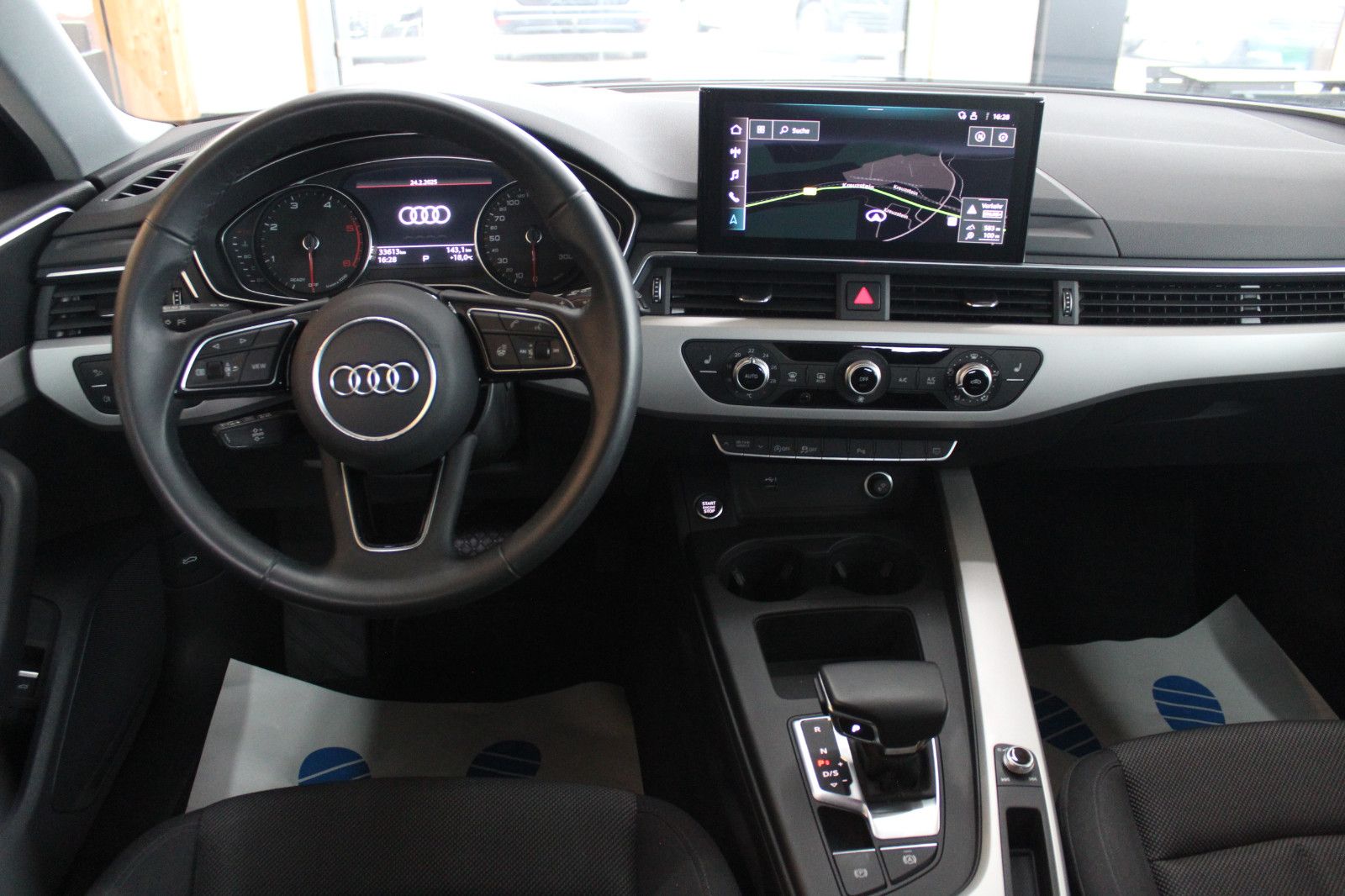Audi A4 Avant 40 TDI S tronic advanced - Samsaru's Car Outlet
