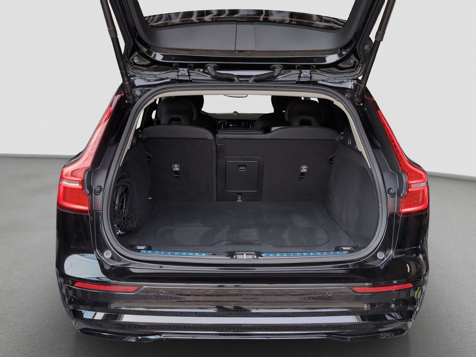 Volvo V60+T8+AWD+AWD+GT+Ultra+Dark+Bowers-W+360°Kamera