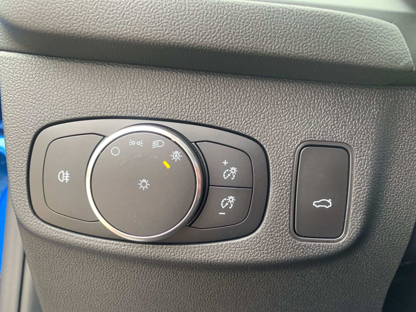 Ford Focus Turnier ST-Line X El. Panodach Navi Digita