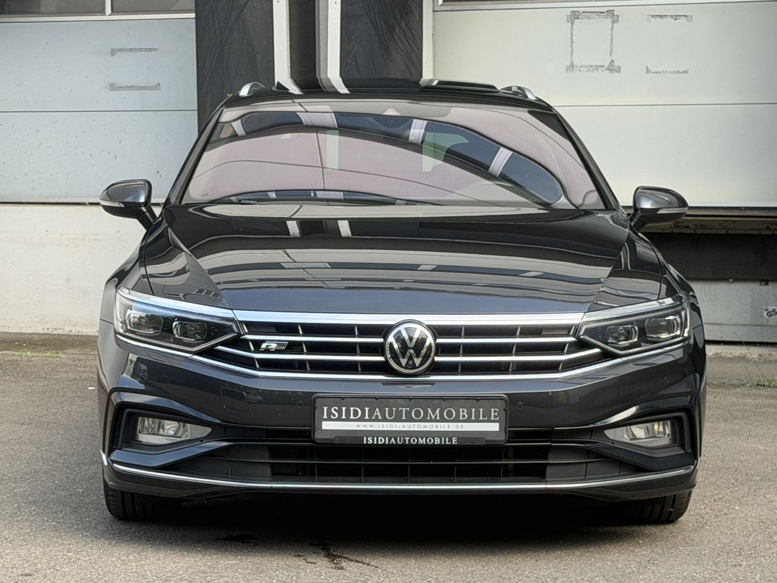 Volkswagen Passat R-Line LED Virtual Pano Massage H&K AHK