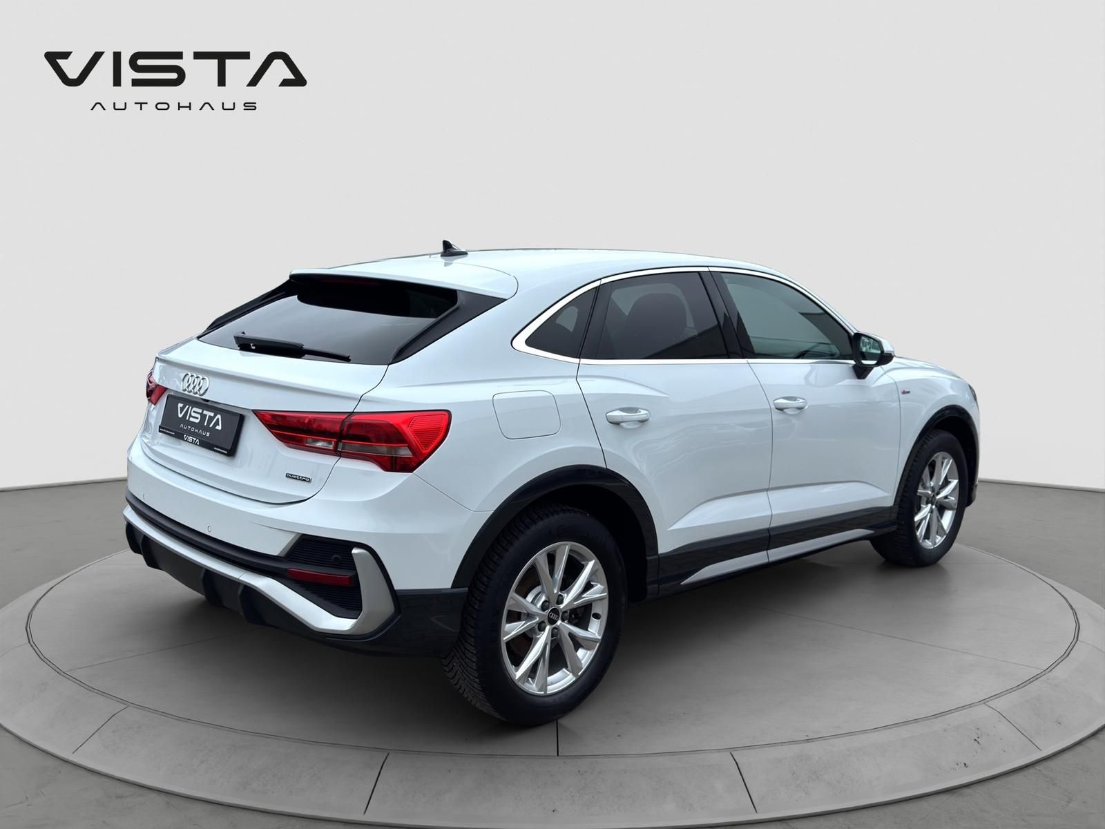 Audi Q3 40 TFSI S-Line - Samsaru's Car Outlet