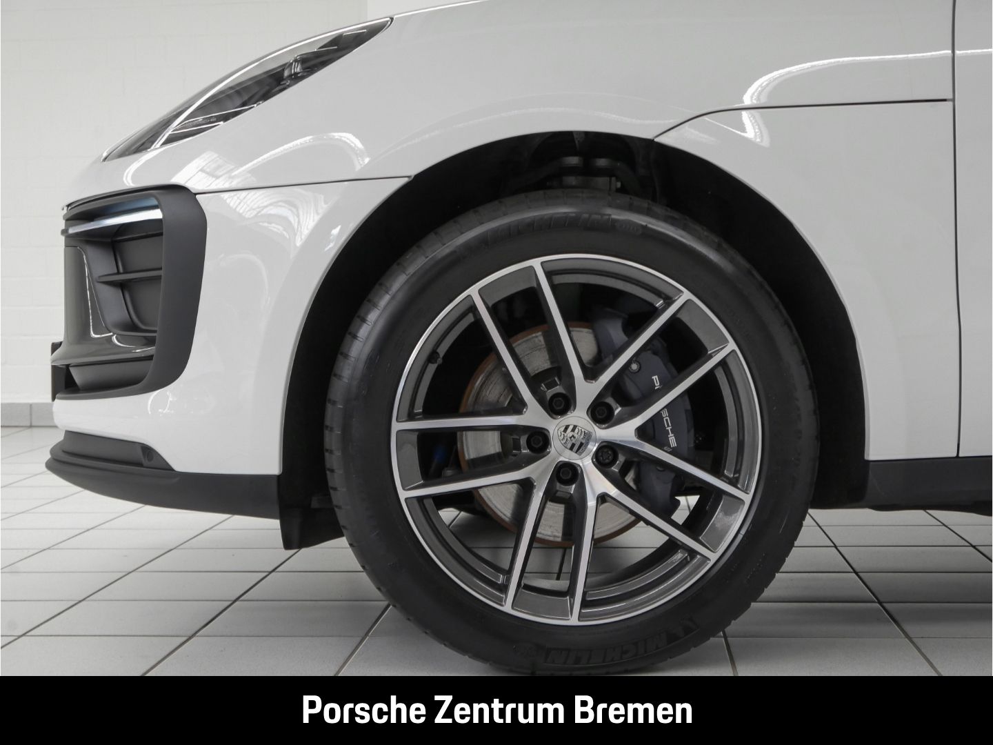 Porsche Macan T - Samsaru's Car Outlet