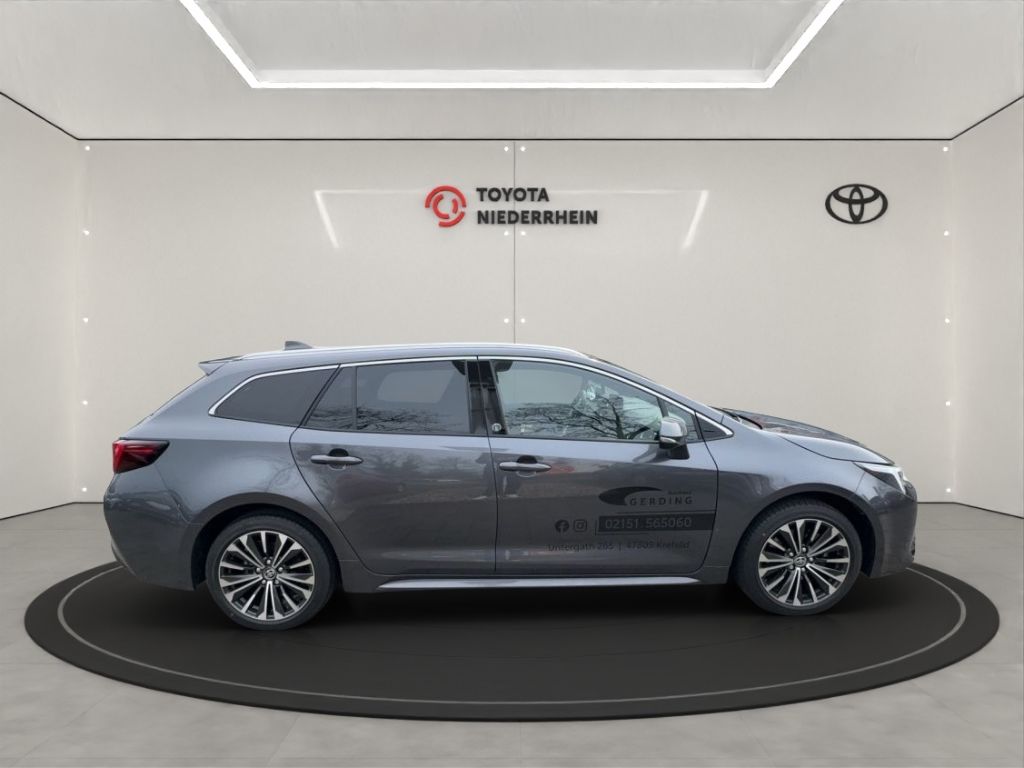 Toyota Corolla 2.0 Hybrid Touring Sports - Samsaru's Car Outlet