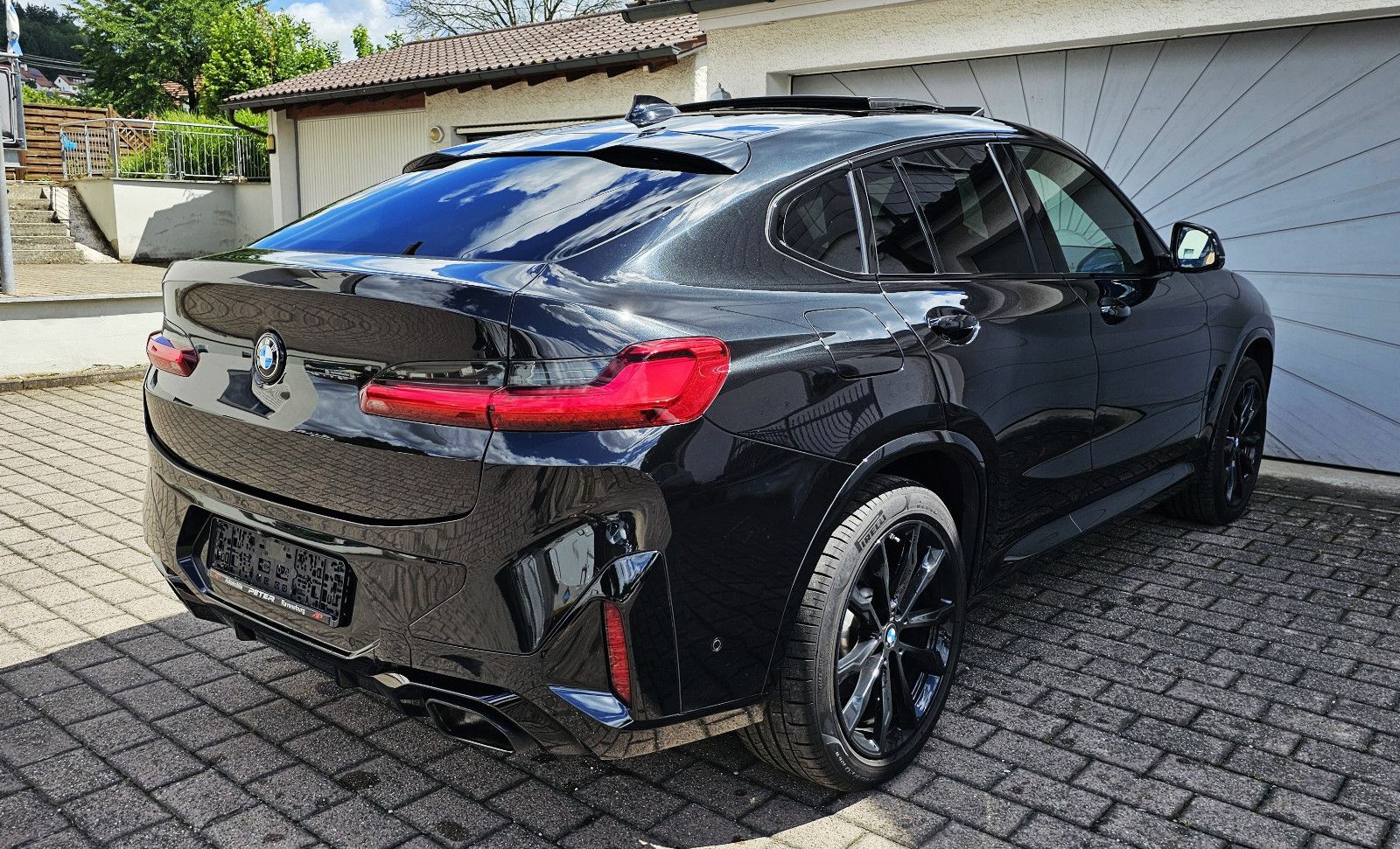 BMW X4 xDrive 30 d M Sport Pano Laser AHK Sportsitze