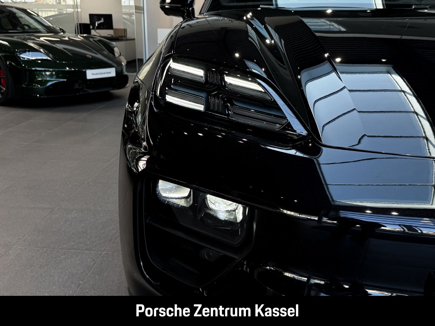 Porsche Macan Electric 4S