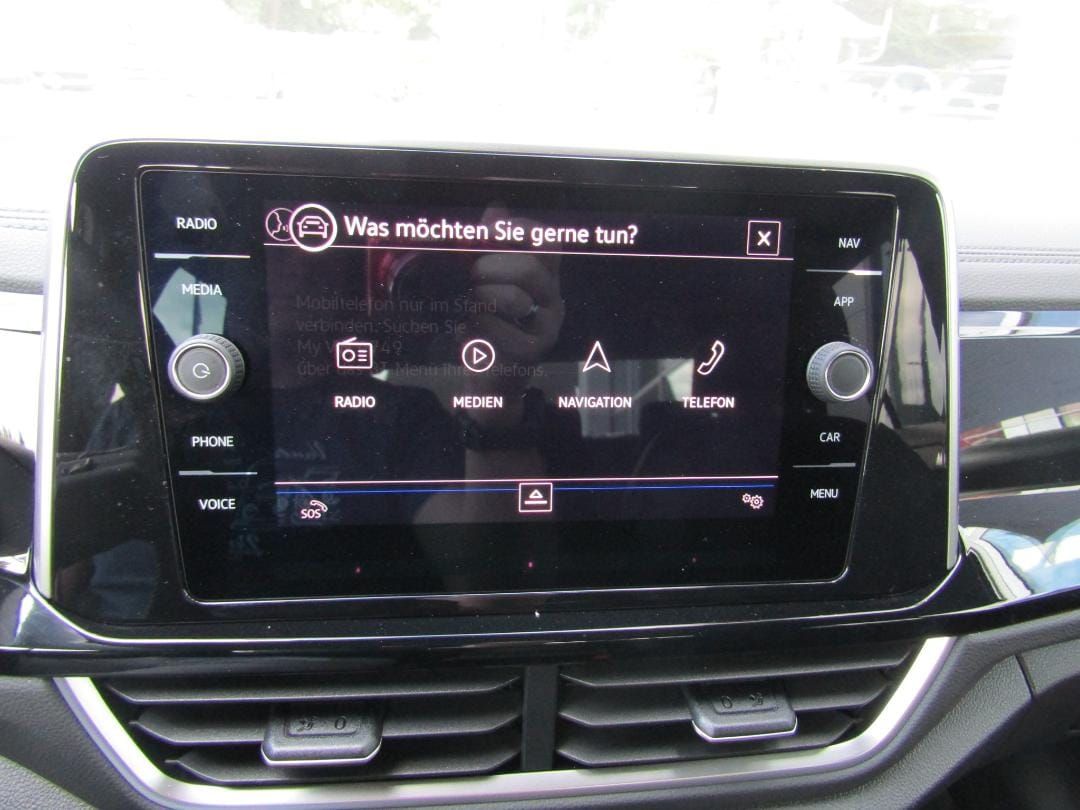 Volkswagen T-ROC R-Line 1.5 TSI DSG - Samsaru's Car Outlet