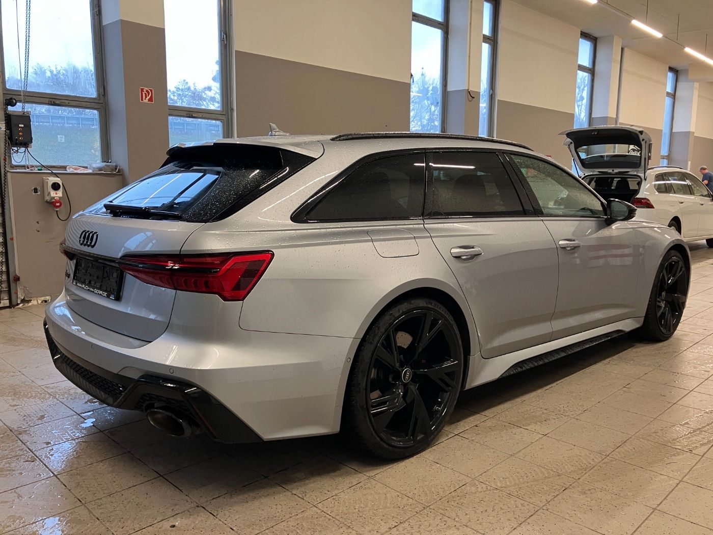 Audi RS6 Avant TFSI Perf. RS-Sitze*Pano*StHz*RS-Abgas