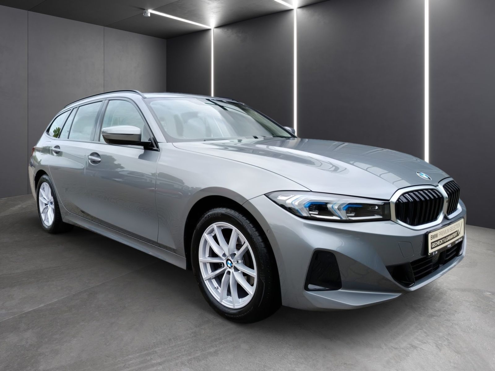BMW 318i Touring+AHK+LEASING AB 369,-+LIVE COCKPIT P