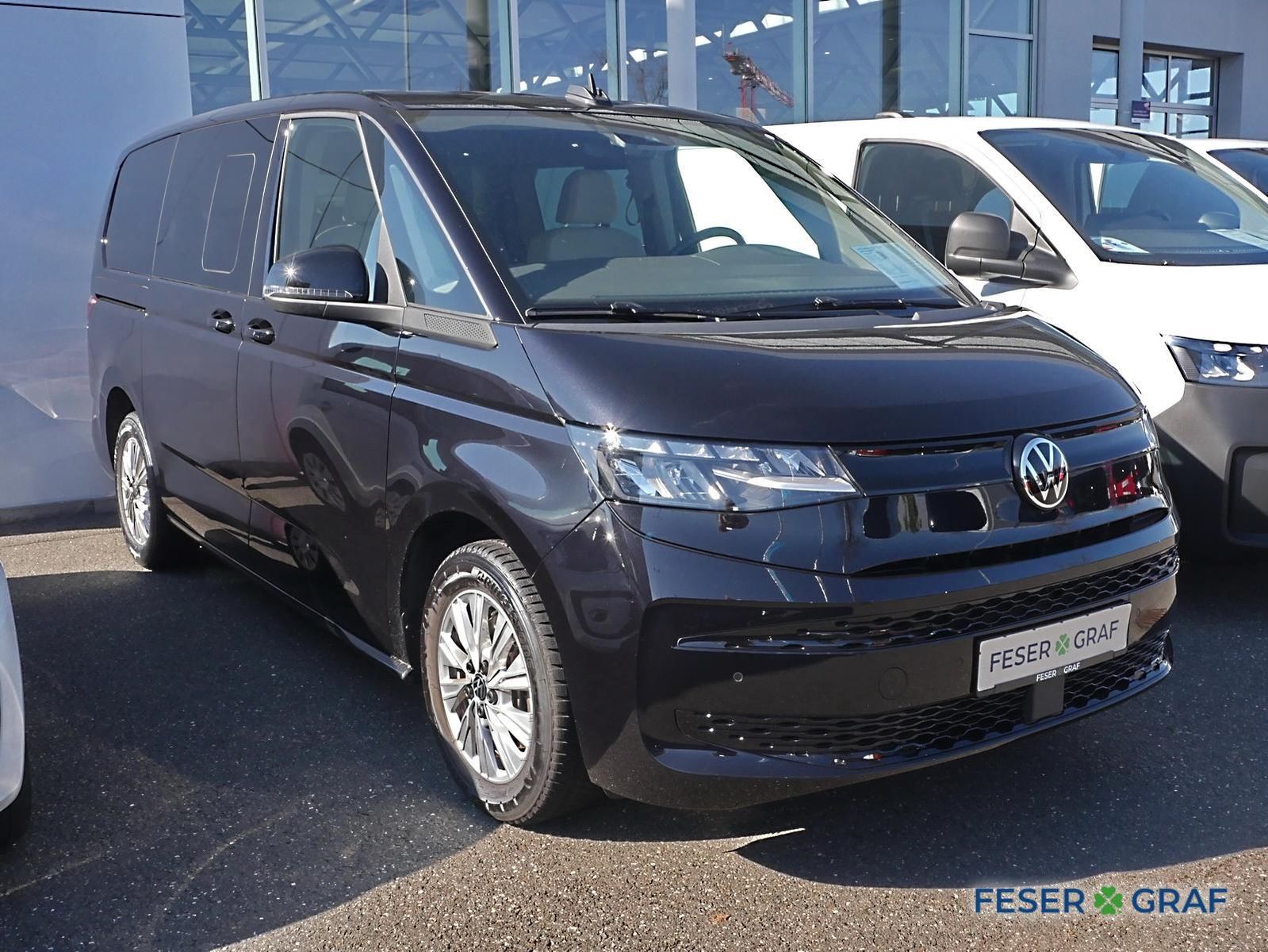 Volkswagen T7 Multivan 2.0 TDI - Samsaru's Car Outlet