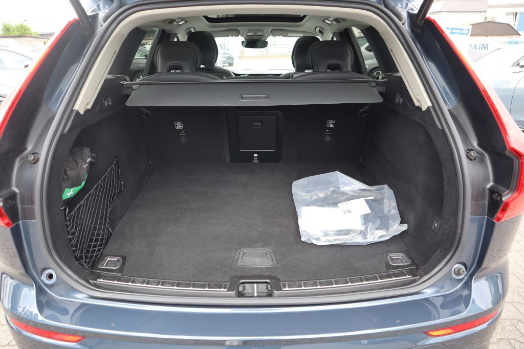 Volvo XC60 T6 AWD Recharge Plus Bright|NAVI|AHK|360CAM