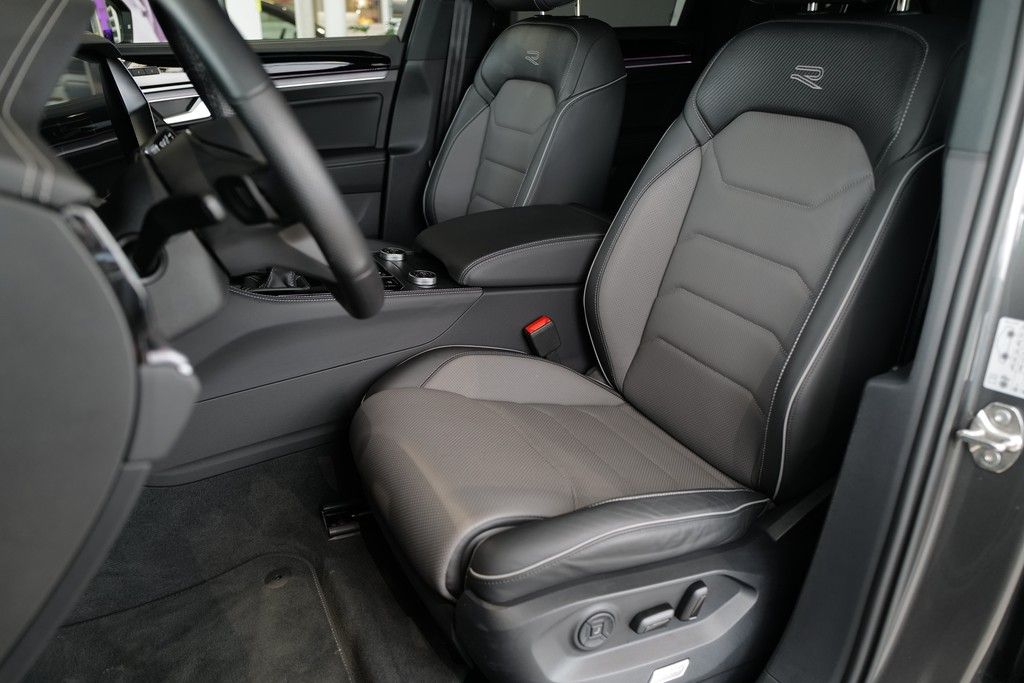 Volkswagen Touareg 3.0TDI R-Line BlackStyle Allradlenk StdH