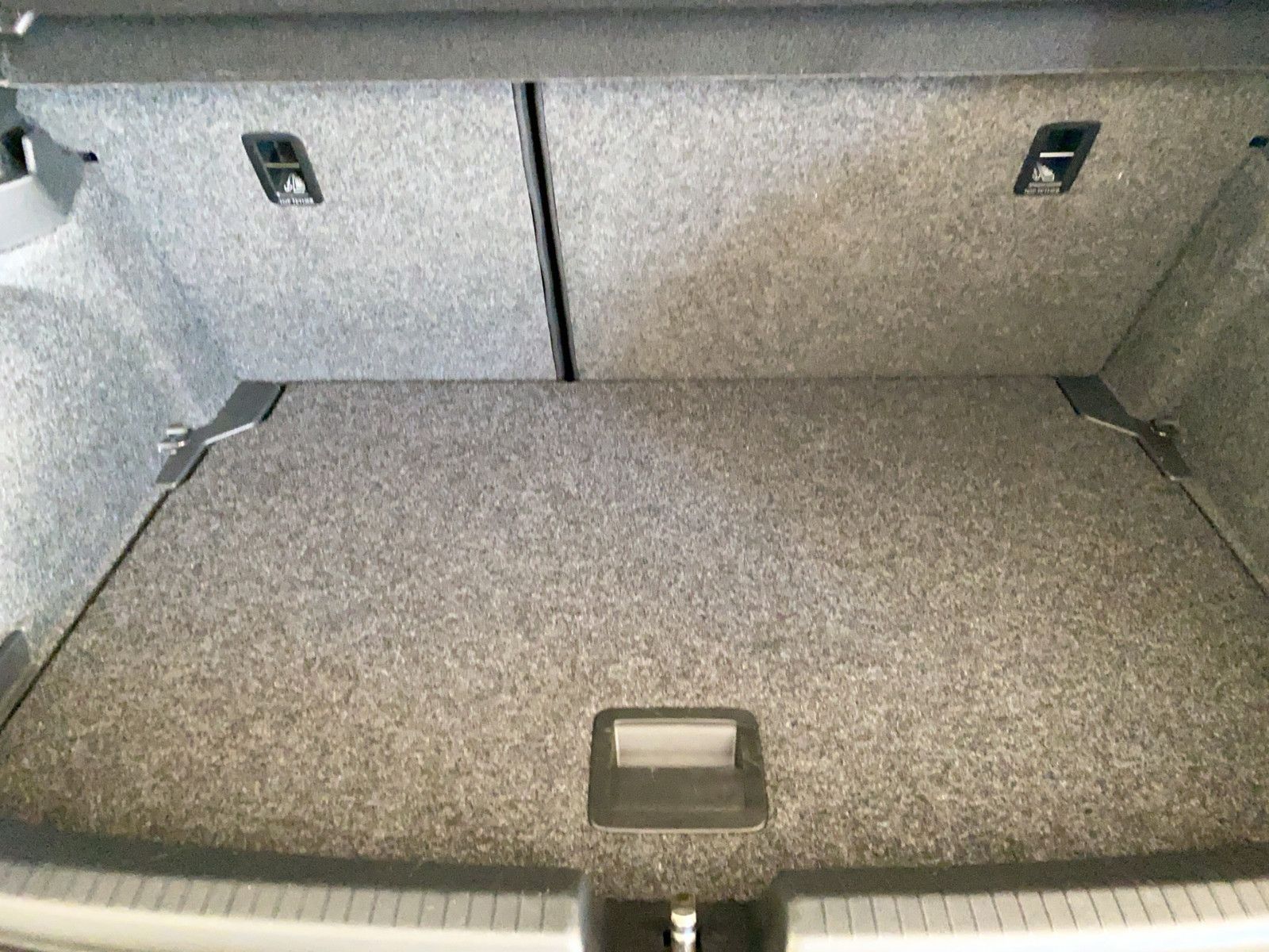 Volkswagen Polo VI Highline - Samsaru's Car Outlet