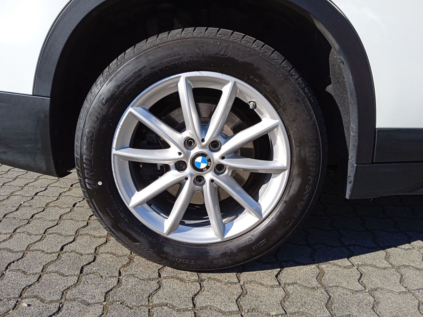 BMW X1 xDrive 20 d Advantage - Samsaru's Car Outlet
