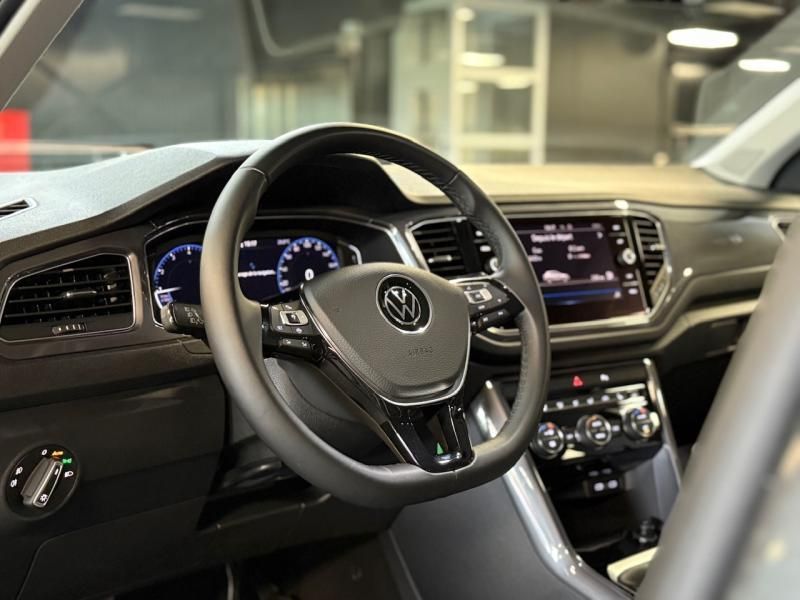 Volkswagen T-Roc 1.5 TSI SPORT - Samsaru's Car Outlet