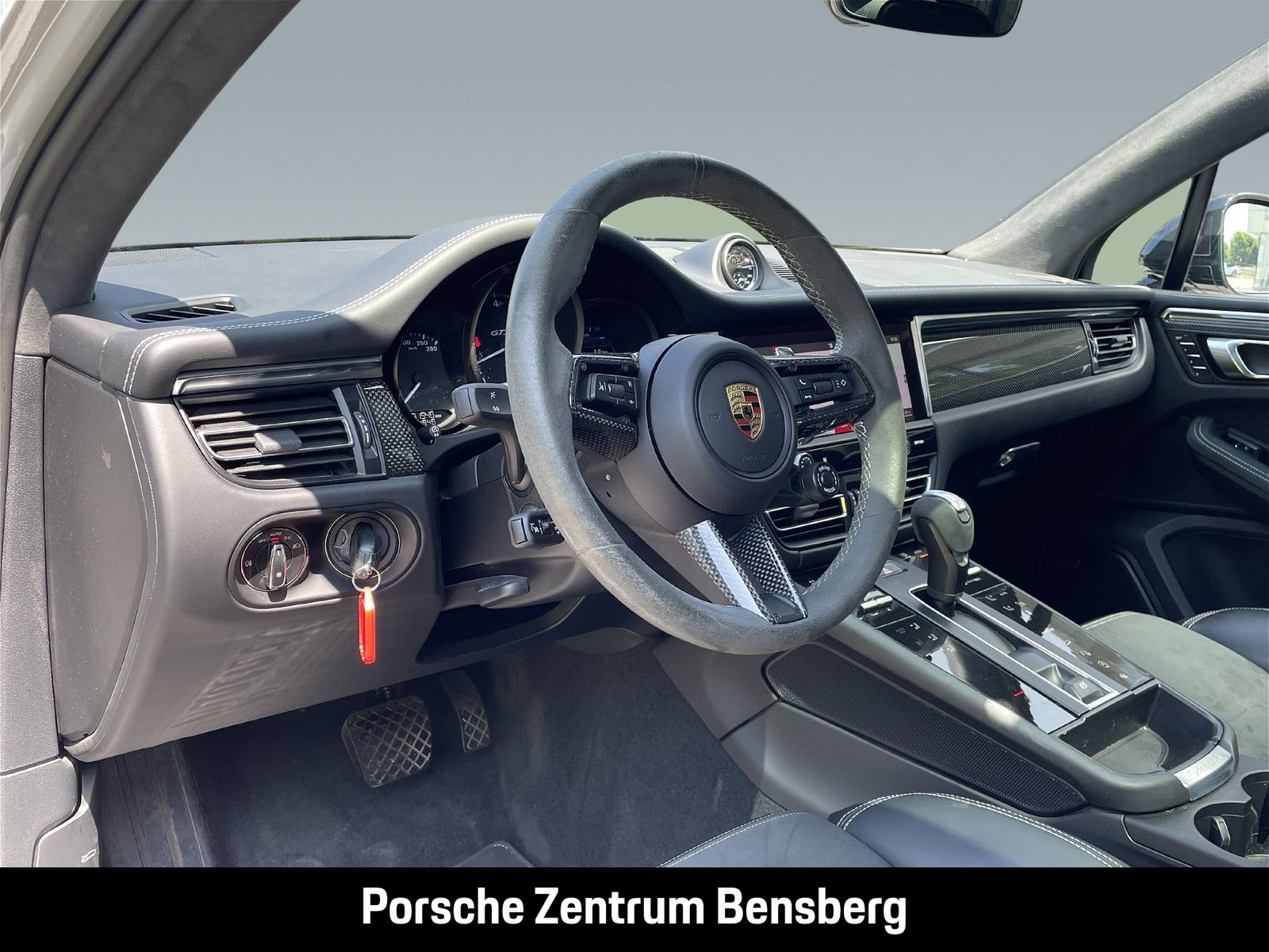 Porsche Macan GTS Pano StHz 18W ACC Surround View