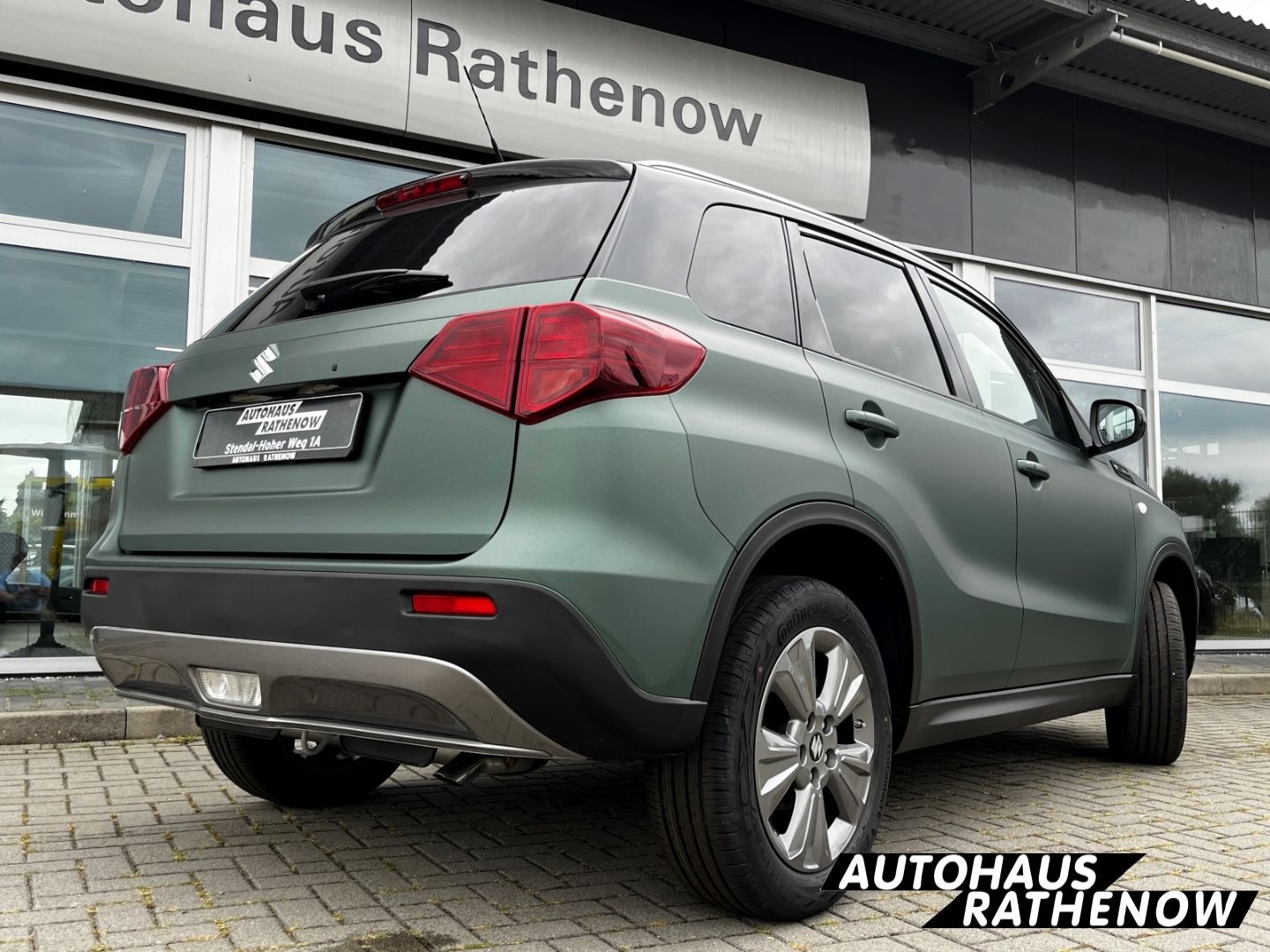 Suzuki Vitara 1.5 Hybrid Comfort 4x4 Allrad - Samsaru's Car Outlet