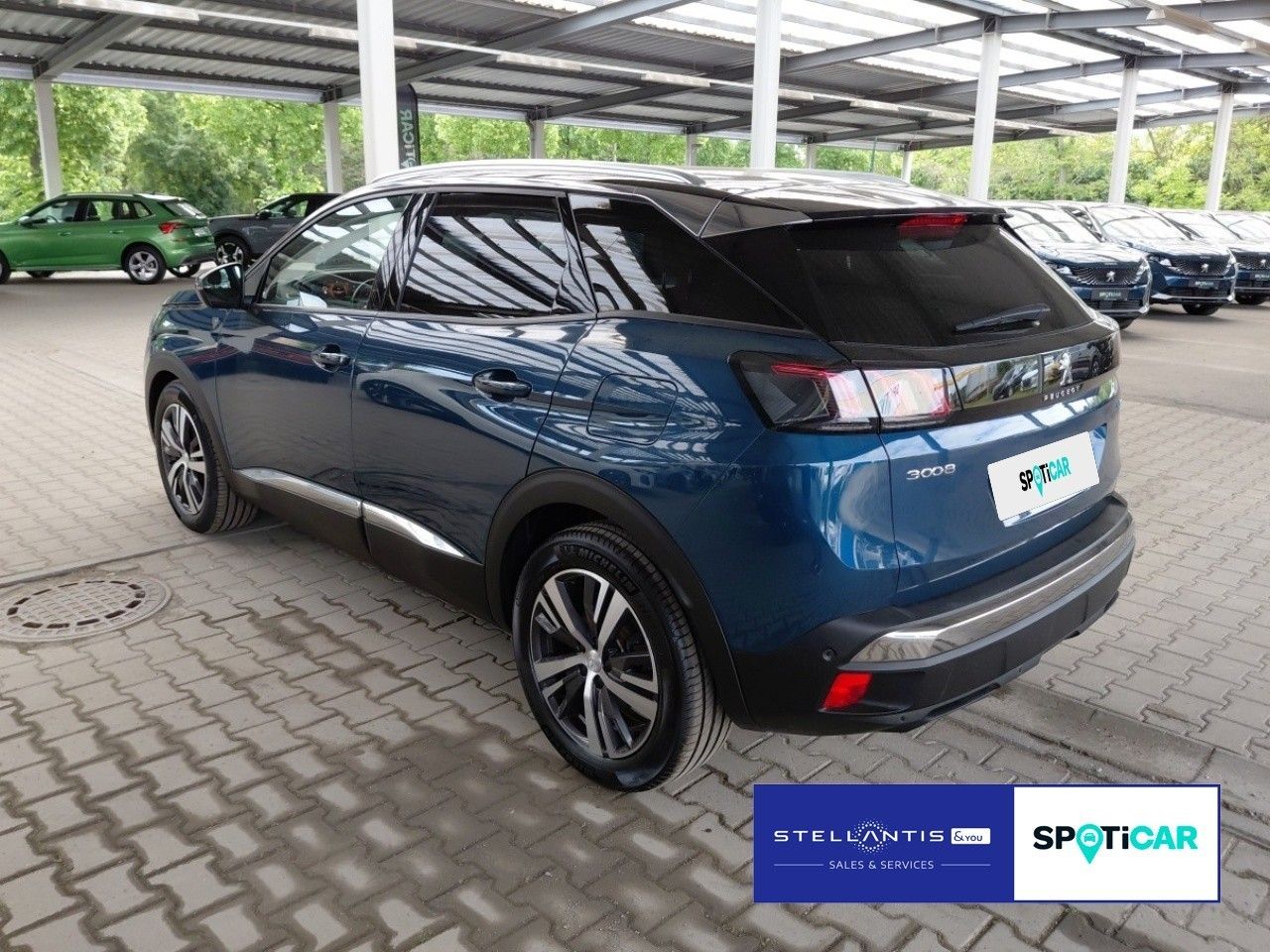 Peugeot 3008 Hybrid 225 ROADTRIP*Standhzg.*LMF*Navi*RFK