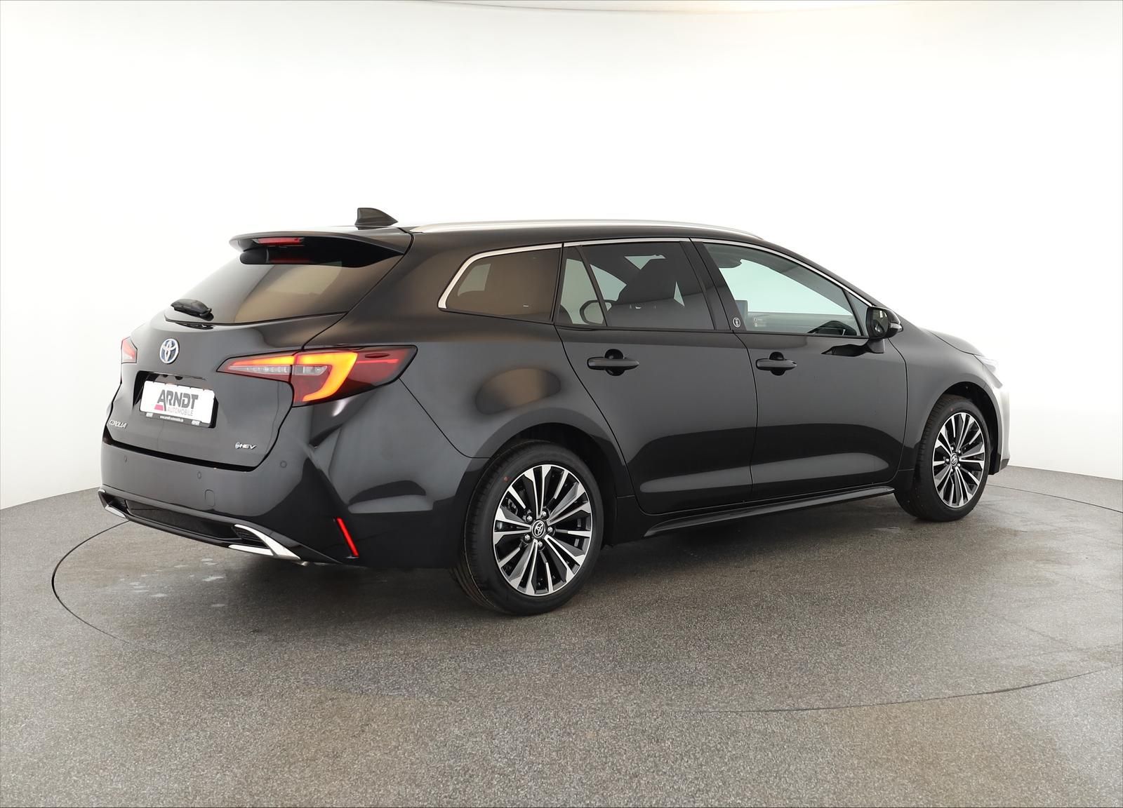 Toyota Corolla Touring Sports 1.8 CVT Team D Navi Kam