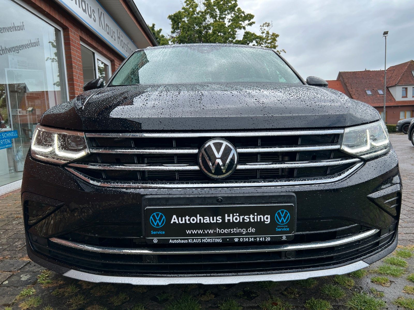 Volkswagen Tiguan Elegance TDi DSG - Samsaru's Car Outlet