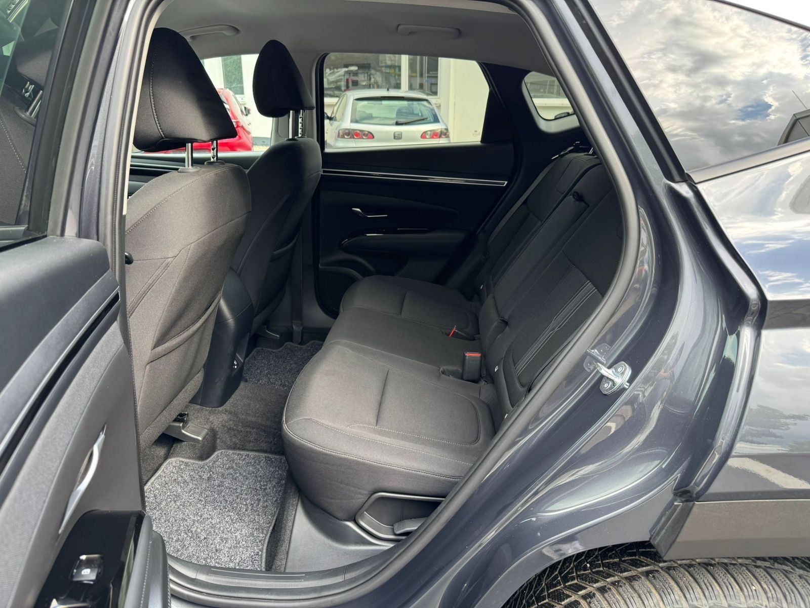 Hyundai TUCSON Trend Mild-Hybrid 2WD - Samsaru's Car Outlet