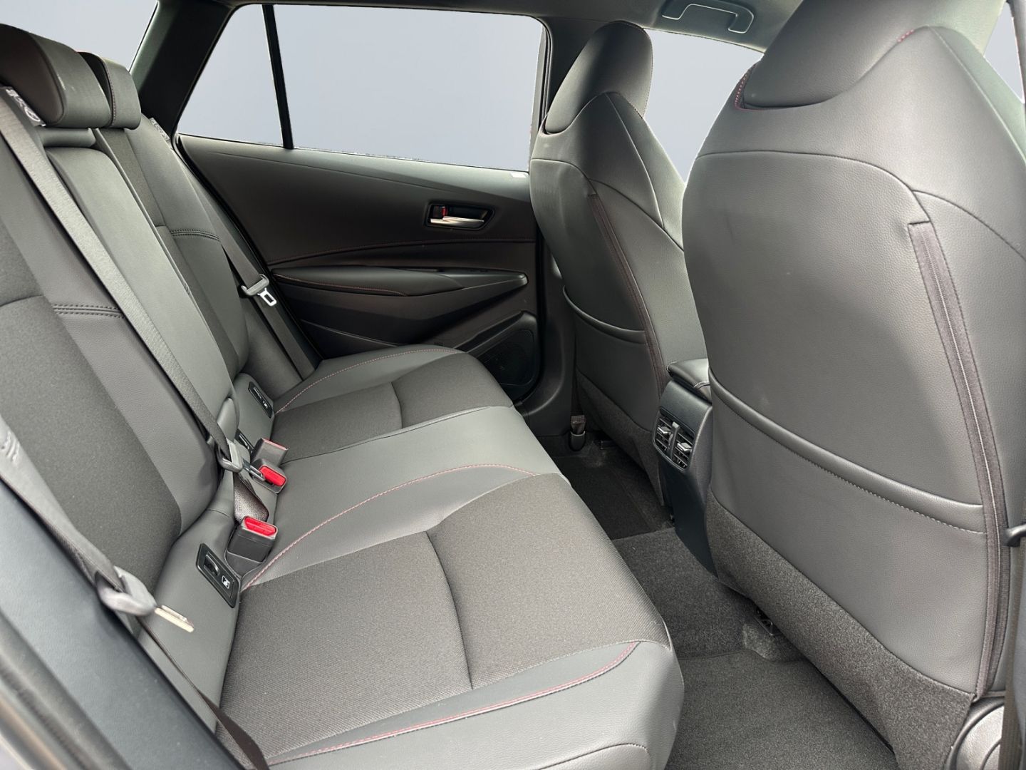 Toyota Corolla 2.0 Hybrid TS GR Sport *Bi-LED*el. Heckk