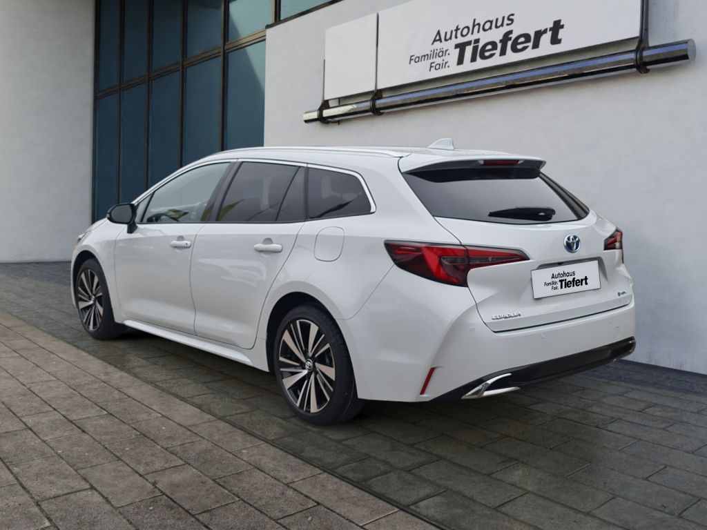 Toyota Corolla 1.8 Hybrid Touring Sports Teamplayer (ZE