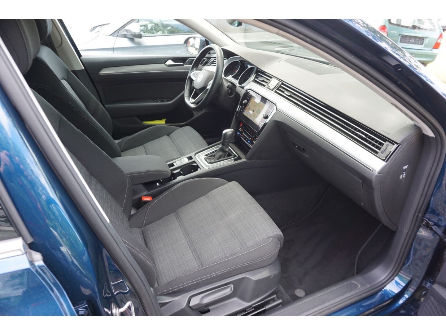 Volkswagen Passat 2.0 TSI DSG - Samsaru's Car Outlet