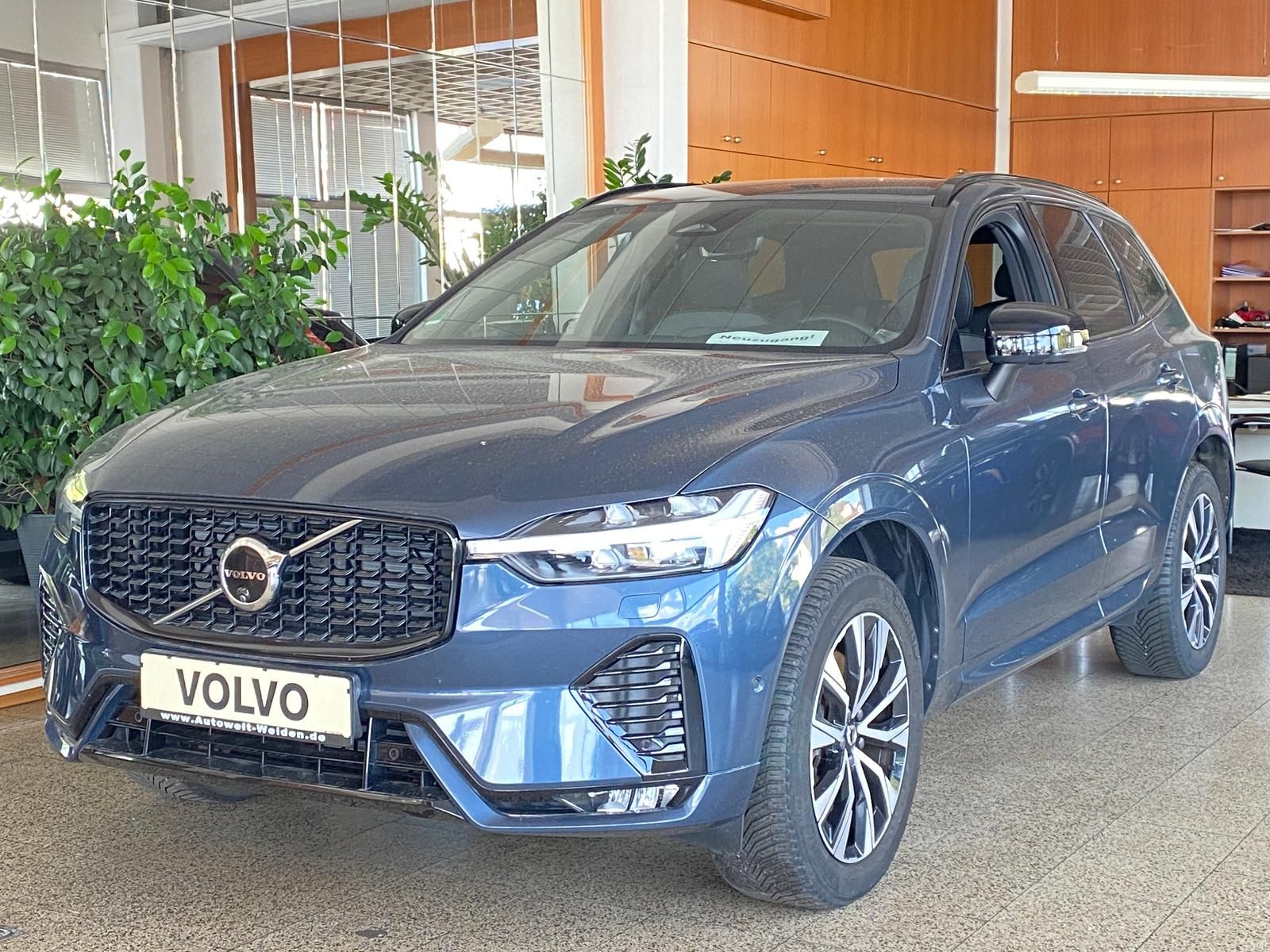 Volvo XC60 B4 Diesel Mild-Hybrid AWD Plus Dark