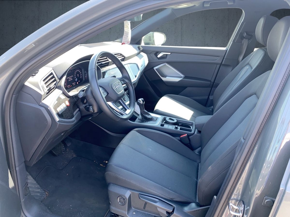 Audi Q3 45 TFSI quattro S line - Samsaru's Car Outlet