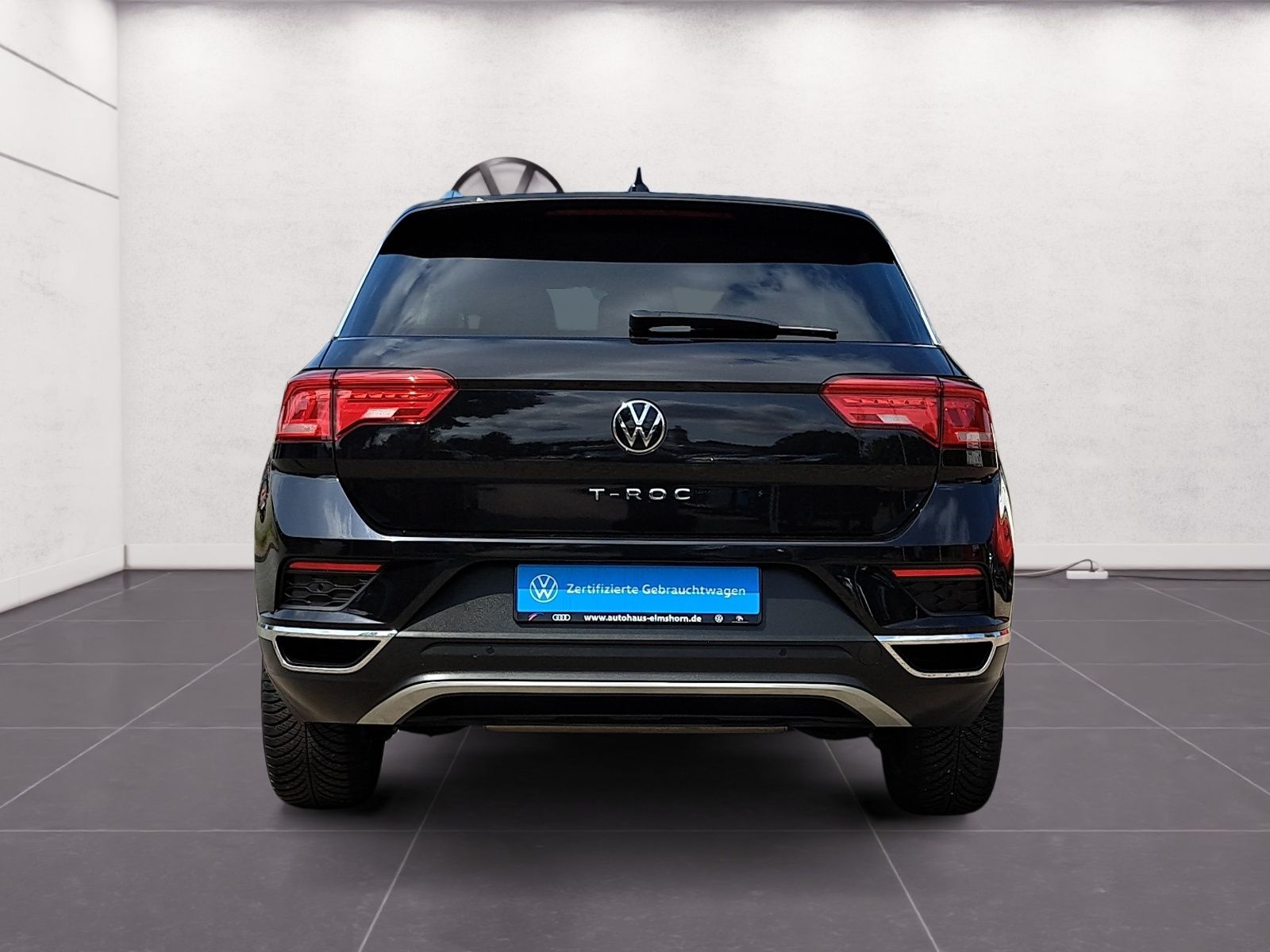 Volkswagen T-Roc Style 1.5 TSI DSG - Samsaru's Car Outlet
