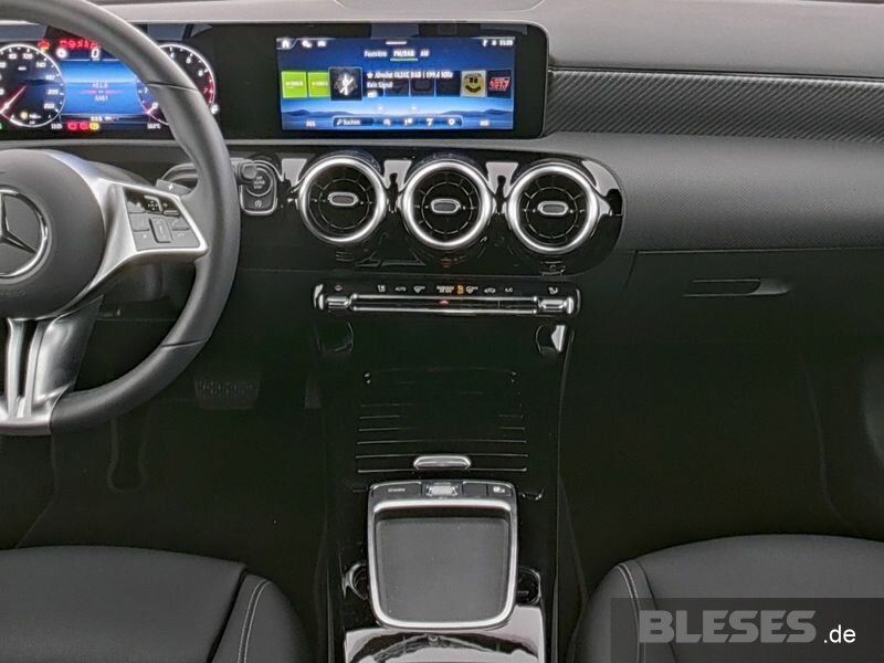 Mercedes-Benz A 180 Progressive - Samsaru's Car Outlet