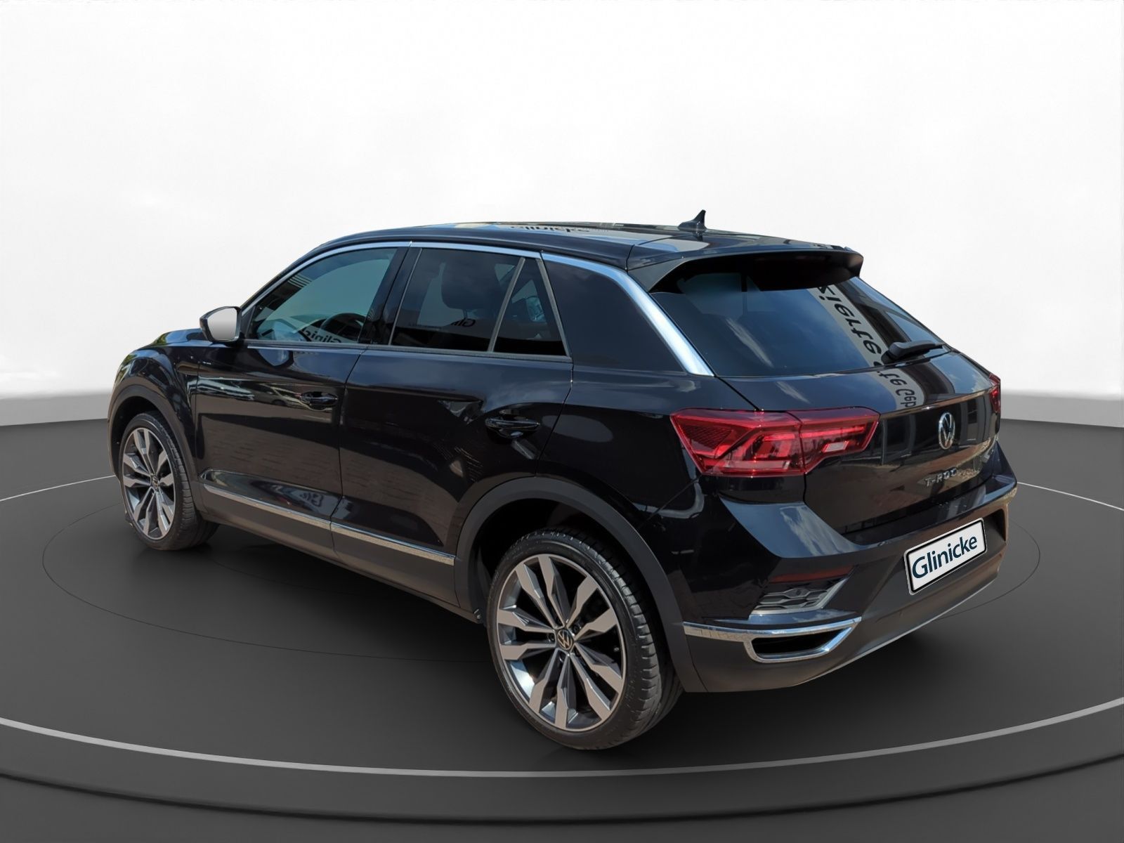 Volkswagen T-Roc 1.5 TSI Sport - Samsaru's Car Outlet