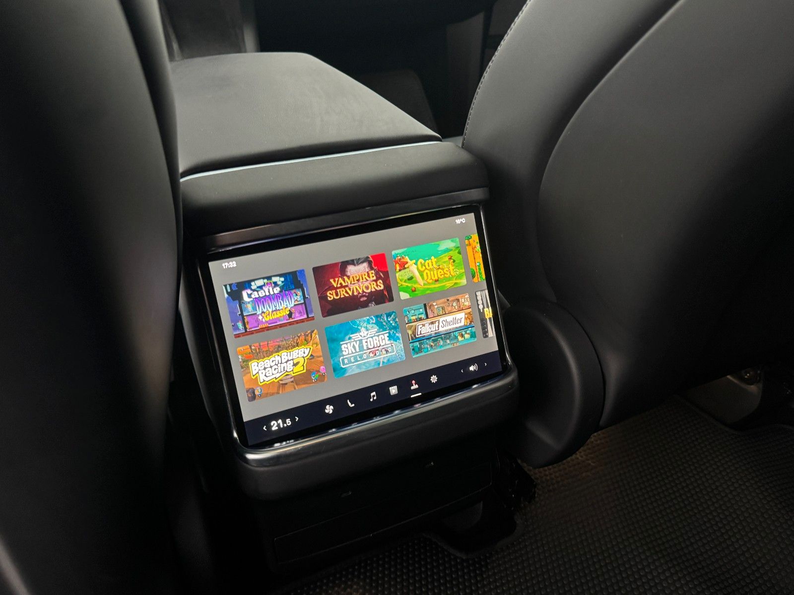 Tesla MODEL X PLAID | HARDWARE 4 | 6 SEATS |