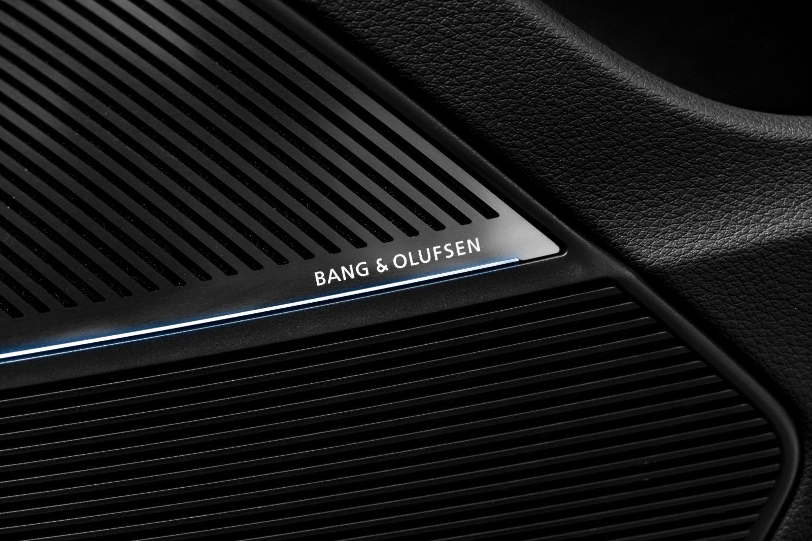 Audi RS Q8 CERAMIC/PPF/B&O/MATRIX/AUXILIARY/NIGHTVISI