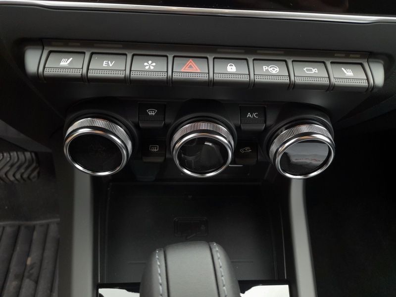 Renault ARKANA TECHNO E-Tech Full Hybrid - Samsaru's Car Outlet