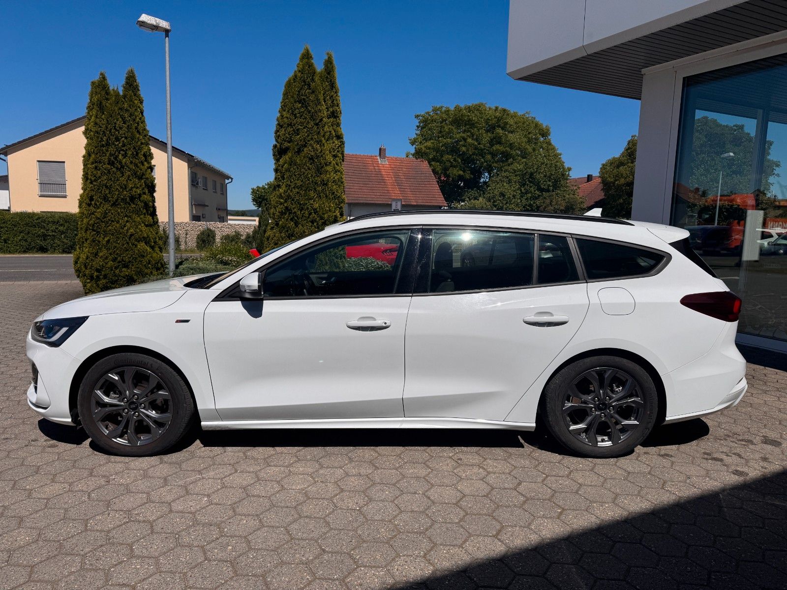 Ford Focus St-Line 1.5 Turnier ABSTEMP. KAMERA NAVI