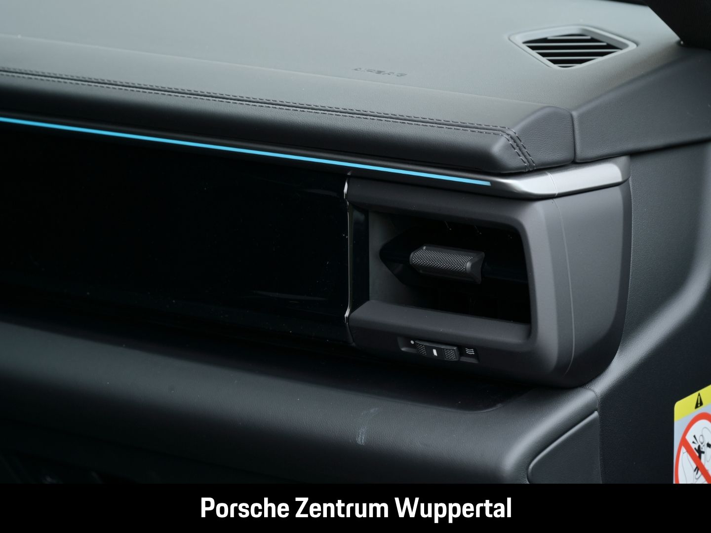 Porsche Macan 4 LED-Matrix Surround-View Abstandstempoma