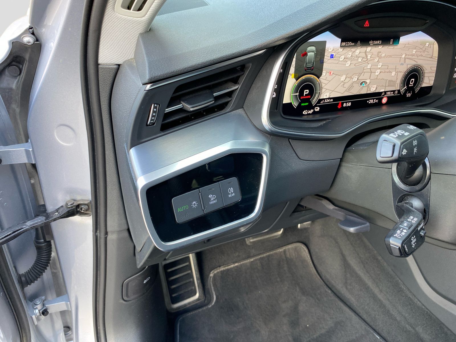 Audi A6 Avant 55 TFSI e quattro S tronic - Samsaru's Car Outlet
